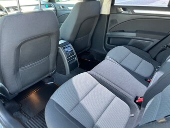 Škoda Superb 2.0 TDI CR 140k Ambition + extra výbava - 15