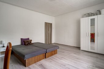 Exkluzívny predaj rodinného domu v obci Jelšovce, okres NR - 15