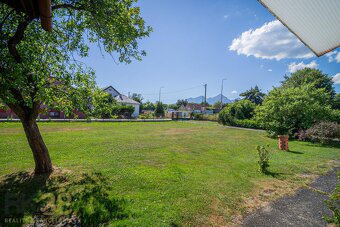 Rezervované:Príjemný rodinný dom a pozemok vo Veľkej Lomnici - 15