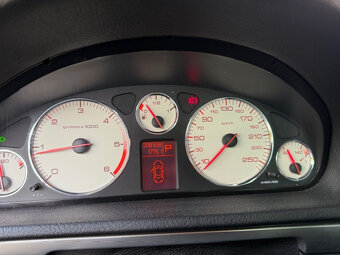 Peugeot 407 SW 2.0 HDi Executive FAP A/T Automat - 15