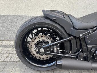 Harley FXBR Breakout - 15