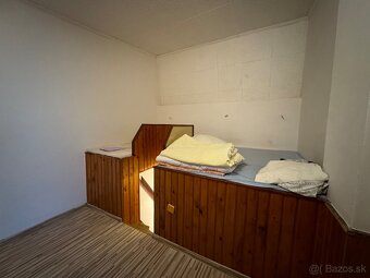 Celoročná chata, 399 m² vysporiadaný pozemok, studňa - 15