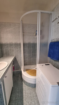 3-izbový, zariadený byt, 70 m2, zasklena loggia, klimatizáci - 15