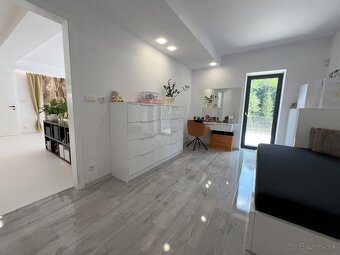 NA PREDAJ LUXUSNE ZARIADENÝ PRIESTRANNÝ BYT - 15