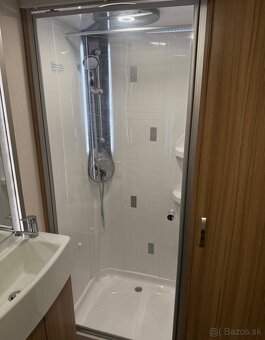 🔱 Luxusní zimní karavan Lunar Clubman CK 2019 – ALDE - 15