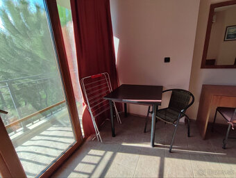 EXKLUZÍVNE Celé poschodie s 6 jednoizbovými apartmánmi - 15