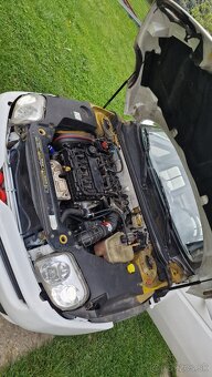 Alfa romeo Spider 916 1.8 TS - 15
