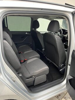 VOLKSWAGEN TOURAN - NA PREDAJ / NA SPLÁTKY - 15
