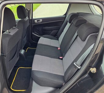Peugeot 307 1.6 HDi 80KW/110 koní R.V.04/2007 - 15