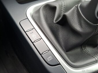 Kia CEED 1,5 T-GDi M6 SILVER PACK103kW/140k - 15