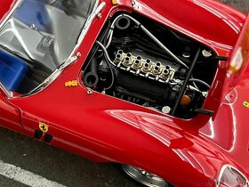 1:18 Ferrari 250 GTO - Red - Kyosho - 15