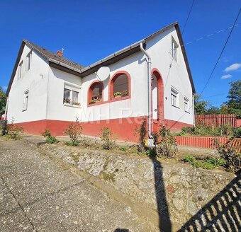 FORRÓ - Maďarsko kompletná rek. RD, garáž, upravená záhrada - 15