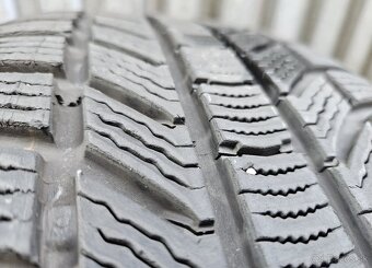 Špičkové zimné pneumatiky Continental - 235/60 r18 107H - 15