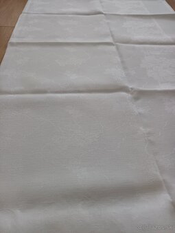 Damaškové obrusy - 15