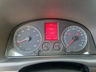 Touran 1.6 mpi 7 miest benzín - 15