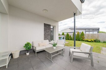 SRA | Moderná 3-izbová novostavba s terasou a záhradou, obec - 15