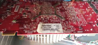 Predam pocitac na media a starsie hry - 15