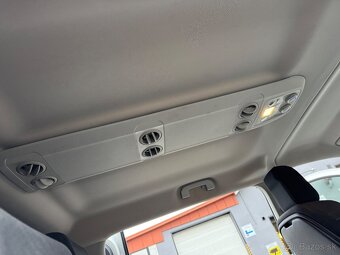 Peugeot Expert Traveller 2.0BlueHDI 180k AT/8 - 15