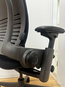 Kancelárska stolička Steelcase Leap V2 (Showroommodel) - 15