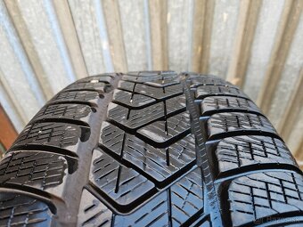 Originálna zimná sada Mercedes 5x112 r18 + 235/60 r18 - 15