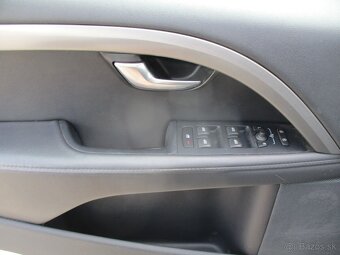 VOLVO XC70 2,4D 133kw Geartronic Momentum AWD 2015 - 15