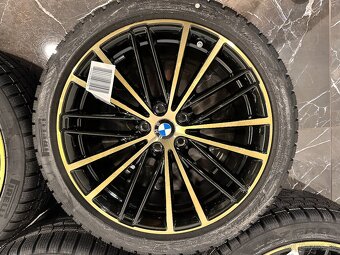 6894839 orig r19 BMW 5er G30 G31 635 Night Gold - 15