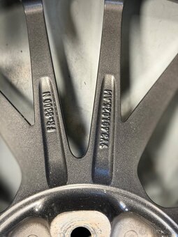 Porsche R22 Original na Cayenne Turbo s pneumatikami Pirelli - 15