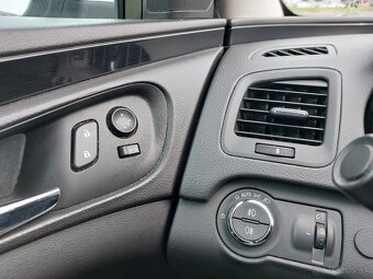 Opel Insignia 2.0 CDTI 170k Start/Stop Cosmo - 15