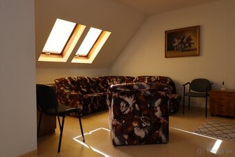 Na predaj administratívna budova v Piešťanoch - 15