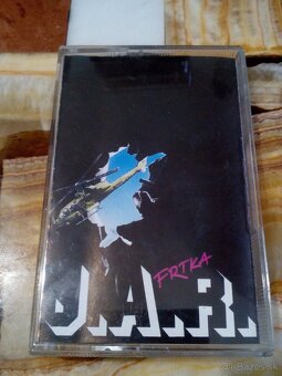 MC kazety-hudba-hovorené slovo - 15