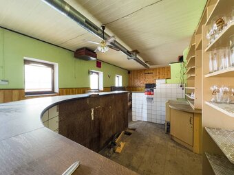 Dom na predaj v obci Skačany, vhodný aj na podnikanie - 15