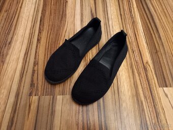 Oblečenie a obuv všetko 35 € - 15