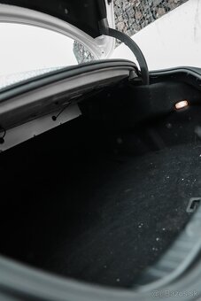 Mercedes C trieda Kupé 220 d 4MATIC A/T - 15