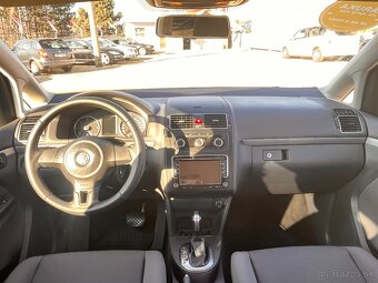 Volkswagen Touran, 1.6TDi 77kWWEBASTOVÝHŘEV SED - 15