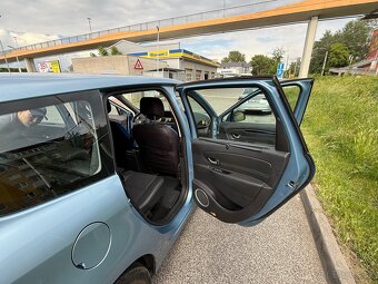 Renault Megane Scénic 7-miestny - 15