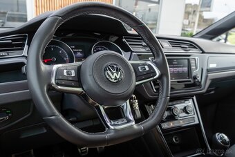 VW Touran 2.0 TDI 110kw Highline R-Line 7-miestny - 15