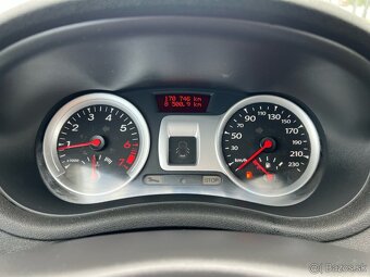 Renault Clio 1.2 benzín 55kW, MT/5, rok:05.2012. - 15