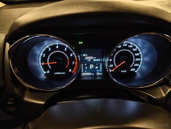 Mitsubishi ASX 2.0 benzin AUTOMAT 64tis. km - 15
