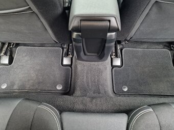 Volvo V40 D2 2.0L 120k Geartronic Momentum (diesel) - 15