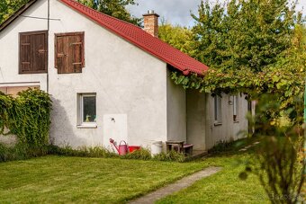 NA PREDAJ rodinný dom s letnou kuchyňou v pokojnej a tichej - 15