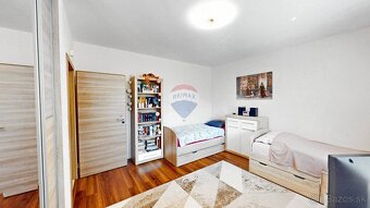 ✅ Priestranný RD 160m2 - TRI VODY - Malinovo - 15