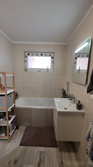 4 izbový bungalov Dolný Hričov na predaj - 15