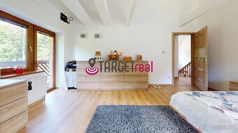 ZNÍŽENÁ CENA: Rodinný dom s nádherným pozemkom 1517 m², Mart - 15