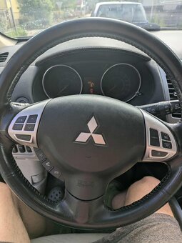 MITSUBISHI OUTLANDER 130kw - 15