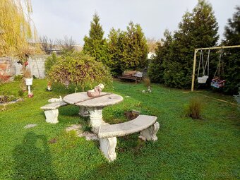 Na predaj veľký 5-izbový RD v obci Čierna Voda - 15