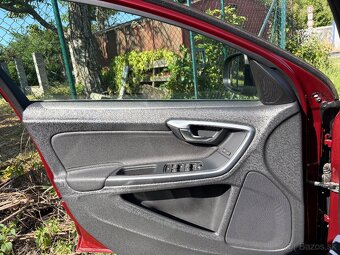 VOLVO S60 - 15