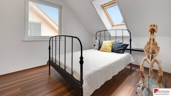 REB.sk ponúka na predaj moderný 11 izb. dvojdom na 1128 m2 p - 15