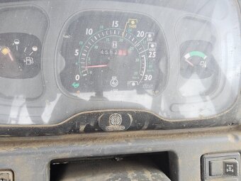 New Holland TL 100 A + čelný nakladač - 15