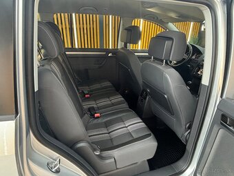 Volkswagen Touran 1.6 TDI MATCH Comfortline - 15