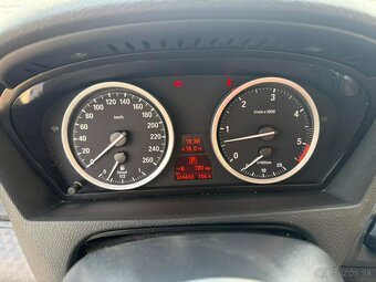 BMW X6 xDrive 30d 245k - 15